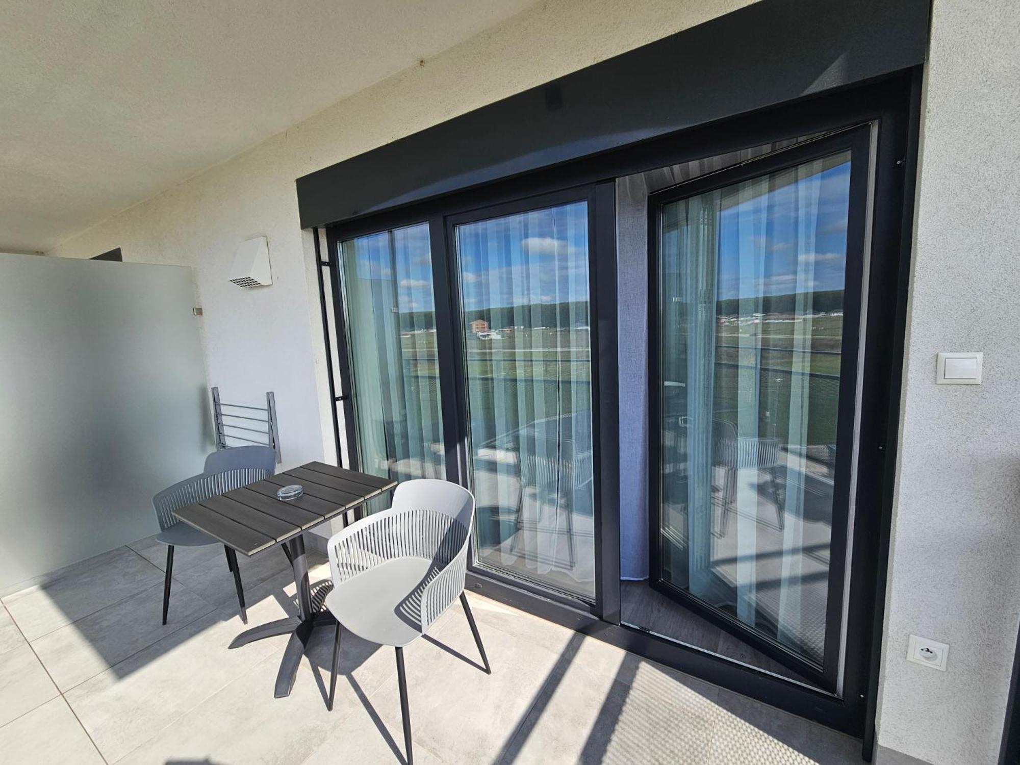 Harmonia Riva Apartman B11 Dunajská Streda Exterior foto